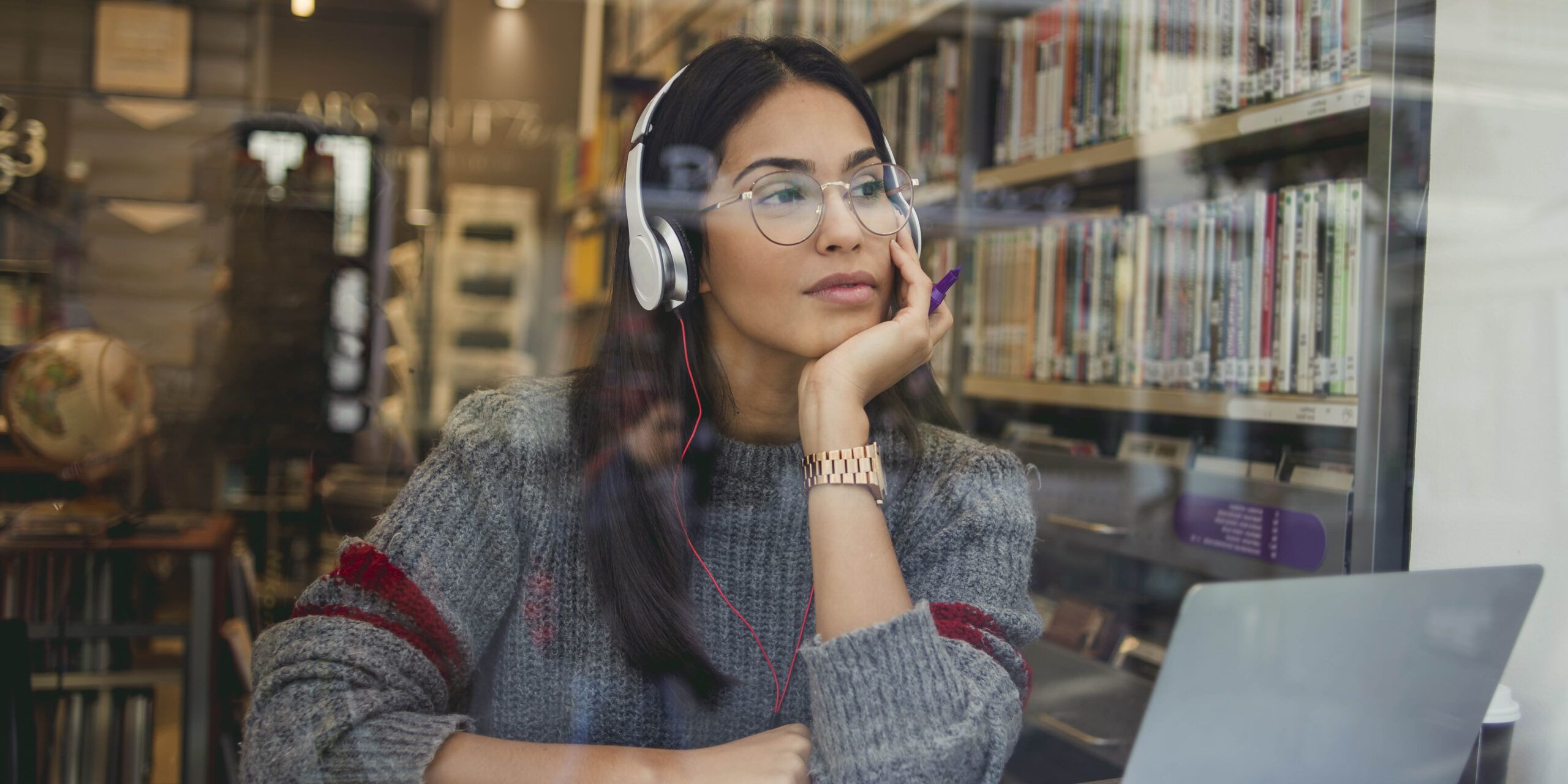 From Paper to Publication: Navigating the Self-Publishing Process for Beginner Writers